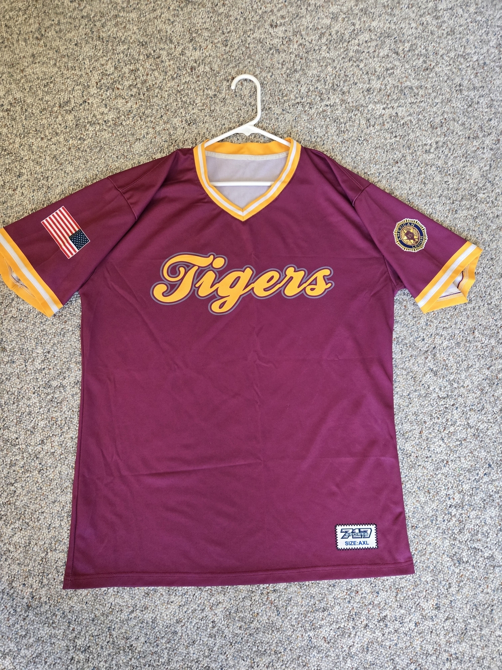 Mens XL Tigers Jersey
